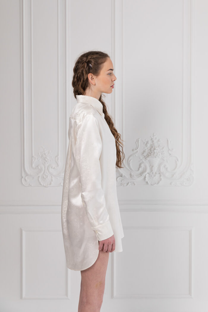 The Long-Sleeve Silk Shirt_ Bubble Bee Signature Collection SS21 Classic Nature_side_tunic